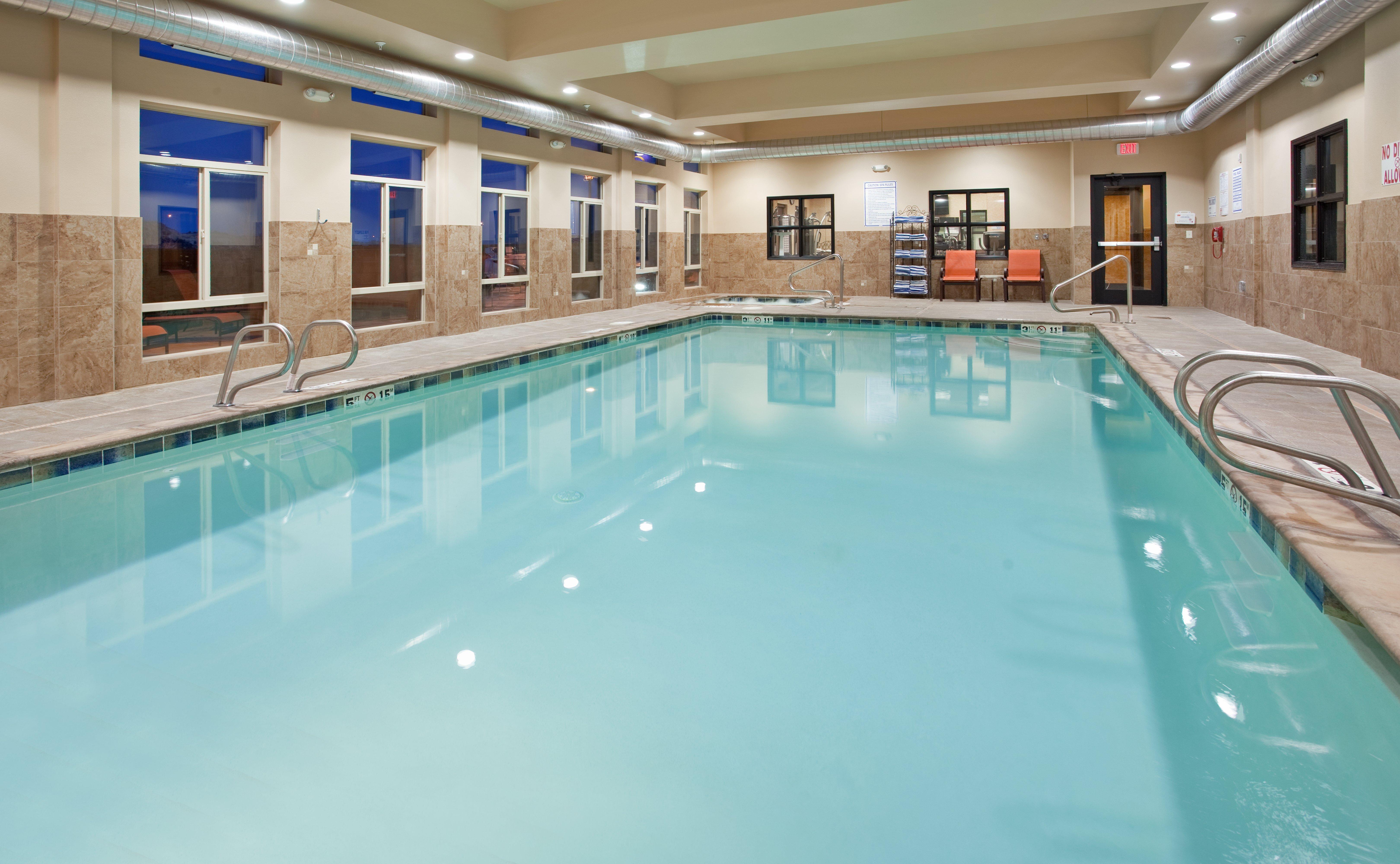 Holiday Inn Express & Suites Gallup East By Ihg Ngoại thất bức ảnh